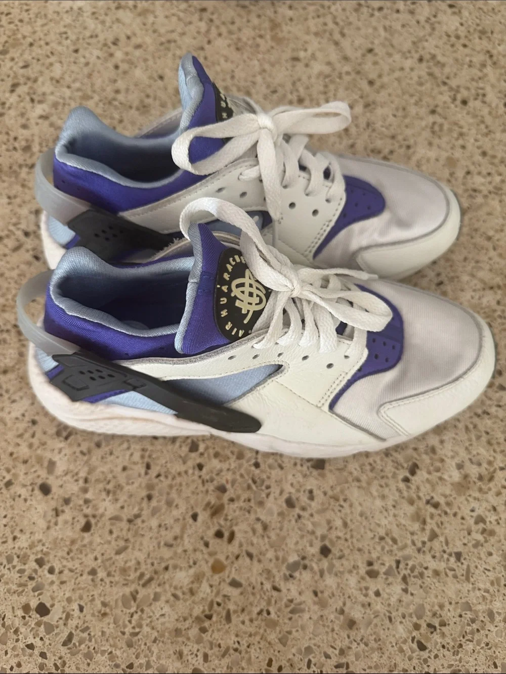 Nike Air Huarache White/Blue Sneakers size 7